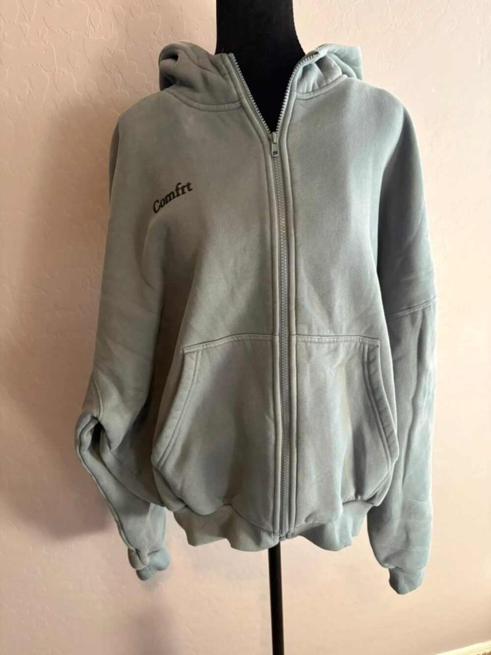 Comfrt blue gray hoodie